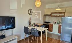 Dvosoban stan, Rijeka, Srdoči, najam, 700 €, 45 m2