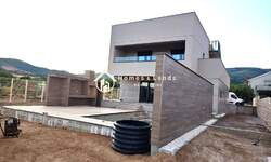 Kuca, Trogir, prodaja, 1385000 €, 320 m2