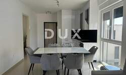 Trosoban stan, Poreč, prodaja, 280000 €, 62 m2