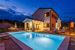 Kuca, Dobrinj, prodaja, 650000 €, 178 m2