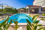 Kuca, Dobrinj, prodaja, 650000 €, 178 m2