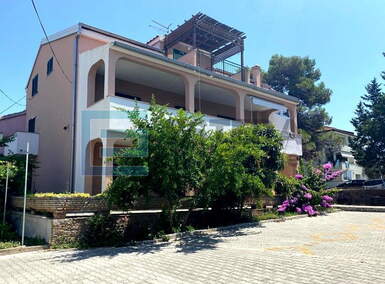 Kuca, Biograd na Moru, prodaja, 550000 €, 390 m2