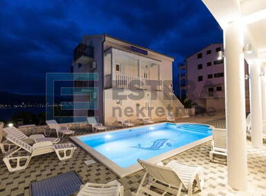 Stan, Trogir, prodaja, 1500000 €, 327 m2