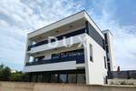 Cetvorosoban stan, Kolan, Mandre, prodaja, 410000 €, 162 m2