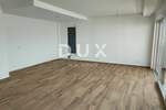 Cetvorosoban stan, Kolan, Mandre, prodaja, 410000 €, 162 m2
