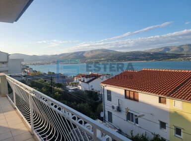 Kuca, Trogir, prodaja, 600000 €, 300 m2