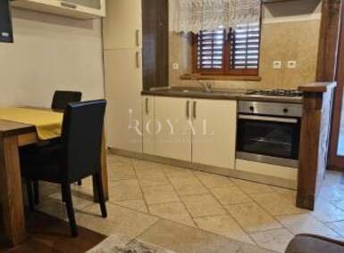 Dvosoban stan, Opatija, Opatija - Centar, najam, 700 €, 43 m2