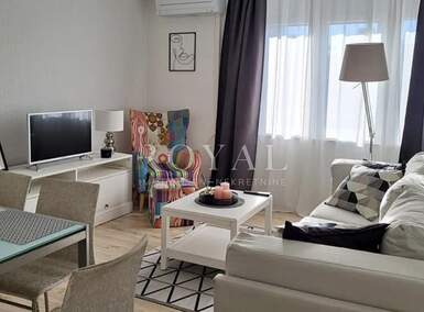 Trosoban stan, Rijeka, Donja Vežica, najam, 650 €, 55 m2