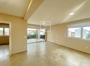 Trosoban stan, Privlaka, Škrapavac, prodaja, 259000 €, 75 m2
