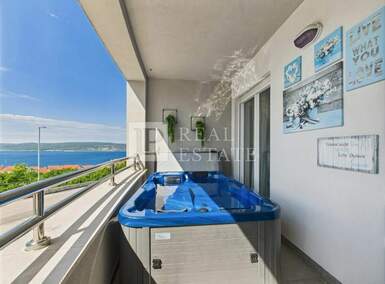 Dvosoban stan, Crikvenica, prodaja, 210000 €, 55 m2