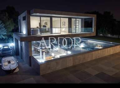 Kuca, Umag, Crveni Vrh, prodaja, 680000 €, 180 m2