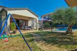 Kuca, Novigrad, najam, 2500 €, 131 m2