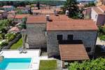 Kuca, Pula, prodaja, 990000 €, 200 m2
