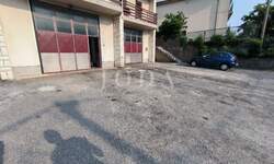 Poslovni prostor, Kostrena, najam, 1300 €, 130 m2