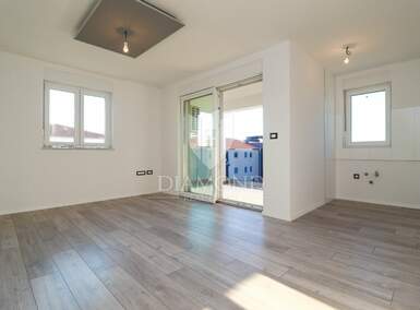 Trosoban stan, Poreč, prodaja, 260000 €, 65 m2