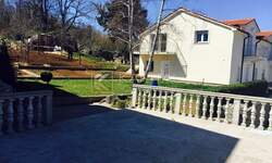 Trosoban stan, Matulji, Jušići, najam, 950 €, 95 m2
