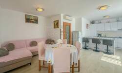 Dvosoban stan, Umag, prodaja, 200000 €, 51 m2