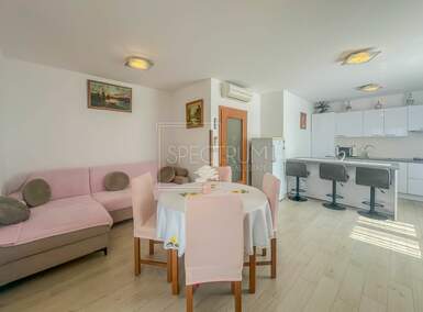Dvosoban stan, Umag, prodaja, 200000 €, 51 m2