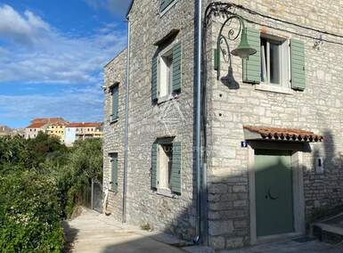 Kuca, Buje, prodaja, 520000 €, 170 m2