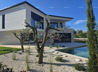 Kuca, Poreč, prodaja, 740000 €, 169 m2