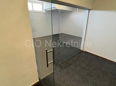 Poslovni prostor, Split, najam, 700 €, 69 m2