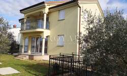 Kuca, Malinska-Dubašnica, Malinska, prodaja, 1200000 €, 280 m2