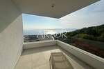 Cetvorosoban stan, Kostrena, najam, 3000 €, 213 m2