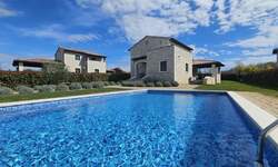 Kuca, Sveti Lovreč, prodaja, 490000 €, 164 m2