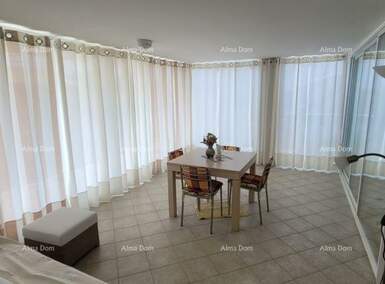 Dvosoban stan, Umag, prodaja, 406850 €, 170 m2