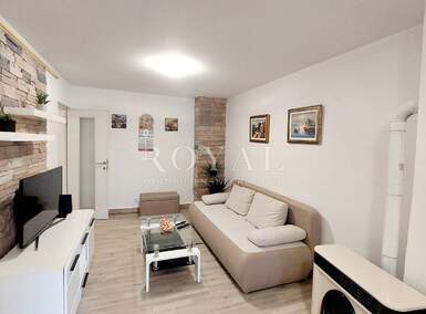 Trosoban stan, Rijeka, Podmurvice, najam, 650 €, 60 m2