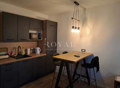 Dvosoban stan, Rijeka, Kantrida, najam, 900 €, 57 m2