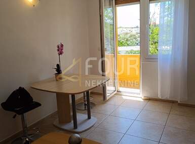 Dvosoban stan, Rijeka, Škurinje, prodaja, 165000 €, 34 m2