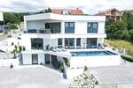 Kuca, Crikvenica, prodaja, 1150000 €, 320 m2