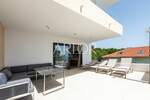 Kuca, Kostrena, najam, 3000 €, 190 m2
