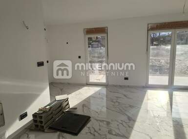 Trosoban stan, Viškovo, prodaja, 229000 €, 84 m2