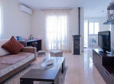 Trosoban stan, Novigrad, prodaja, 285000 €, 67 m2