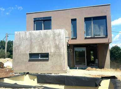Kuca, Poreč, prodaja, 420000 €, 106 m2