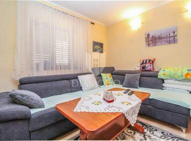 Kuca, Umag, prodaja, 290000 €, 145 m2