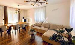 Cetvorosoban stan, Pula, Valdebek, prodaja, 330000 €, 102 m2