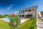Kuca, Sveti Lovreč, prodaja, 880000 €, 250 m2