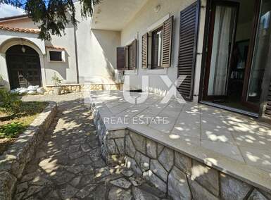 Dvosoban stan, Rijeka, Trsat, najam, 600 €, 65 m2