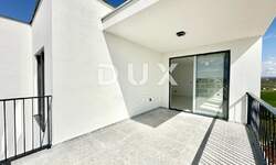Trosoban stan, Umag, prodaja, 274000 €, 73 m2