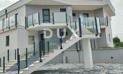 Trosoban stan, Umag, Savudrija, prodaja, 310000 €, 73 m2