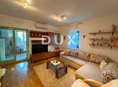 Dvosoban stan, Novigrad, prodaja, 220000 €, 44 m2