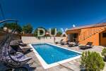 Kuca, Barban, prodaja, 420000 €, 150 m2