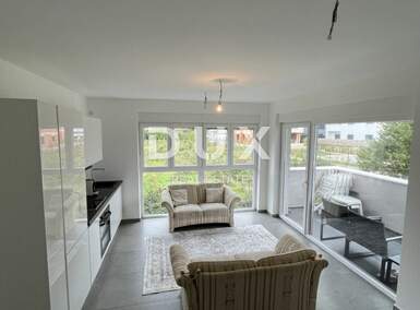 Trosoban stan, Medulin, prodaja, 225000 €, 58 m2