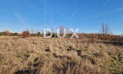 Zemljiste, Poreč, prodaja, 730000 €, 3473 m2