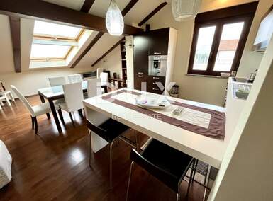 Trosoban stan, Rijeka, Kozala, najam, 1000 €, 123 m2