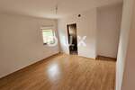 Trosoban stan, Pula, Valdebek, prodaja, 185000 €, 74 m2