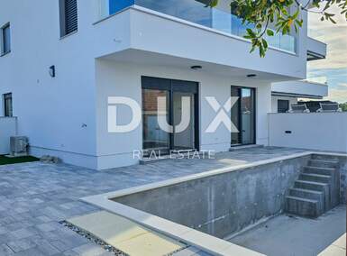 Trosoban stan, Malinska-Dubašnica, Malinska, prodaja, 500000 €, 128 m2